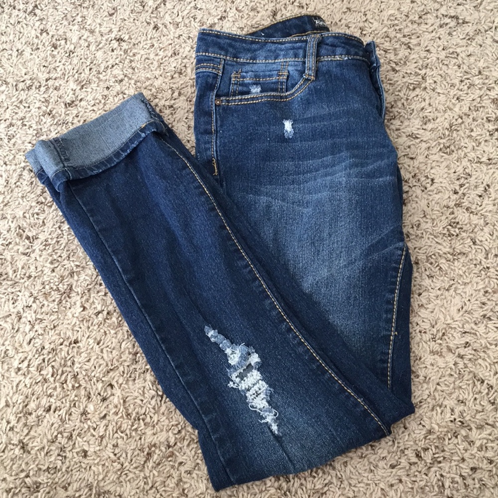 Dark wash boyfriend jean
